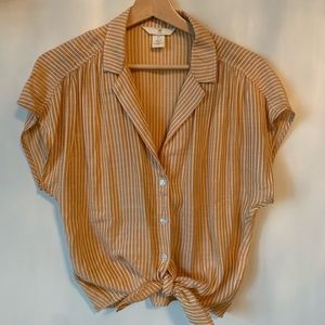 H & M | cropped short-sleeve blouse